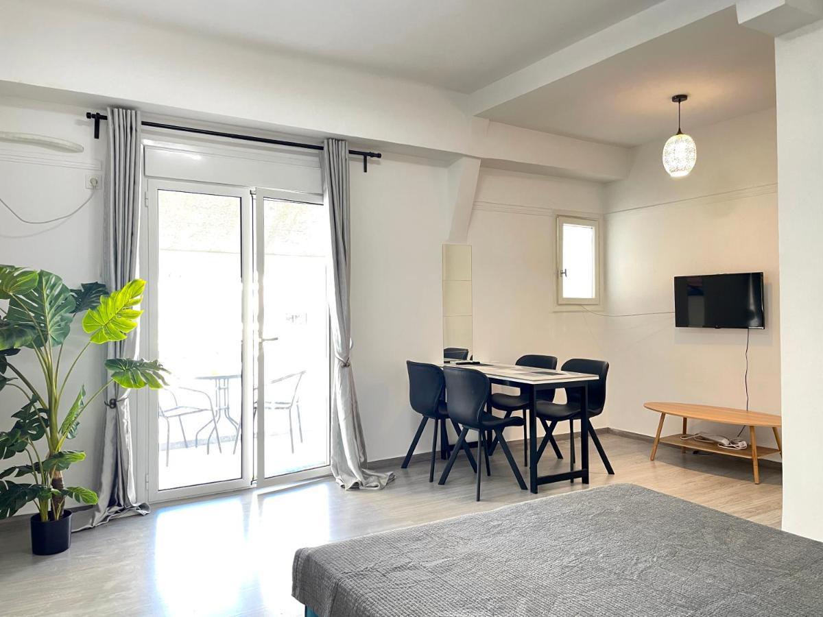 Apartment Uoohome7 Garden And Navy Athens